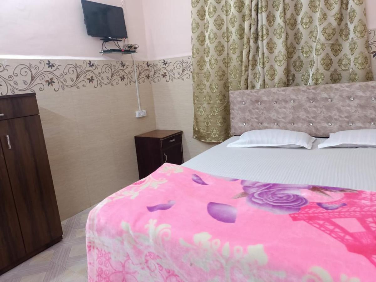 Xaviers Hotel *